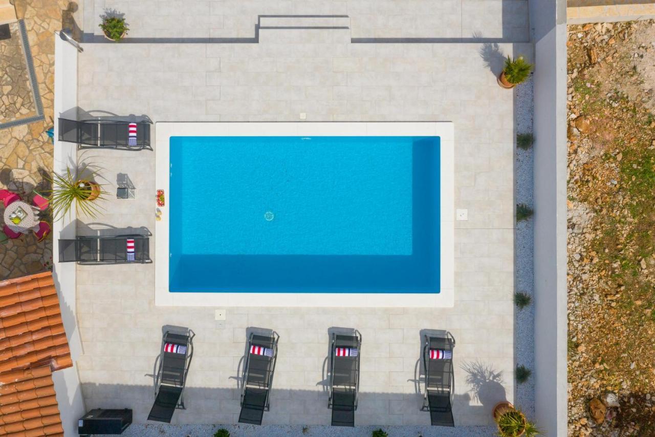 Villa Sunshine 罗戈兹尼察 外观 照片